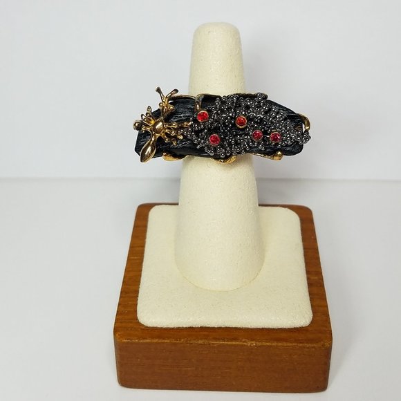 Women's Ring Ant on a Log with Red Sapphire Size 6 - Picture 1 of 11